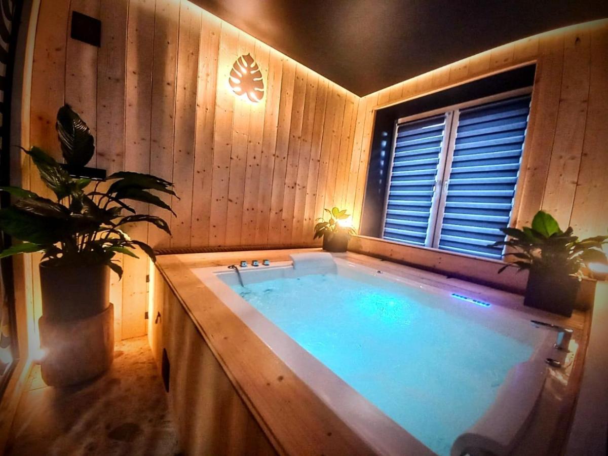 Vip Apartament Malmeda Jacuzzi Bialystok Exterior photo